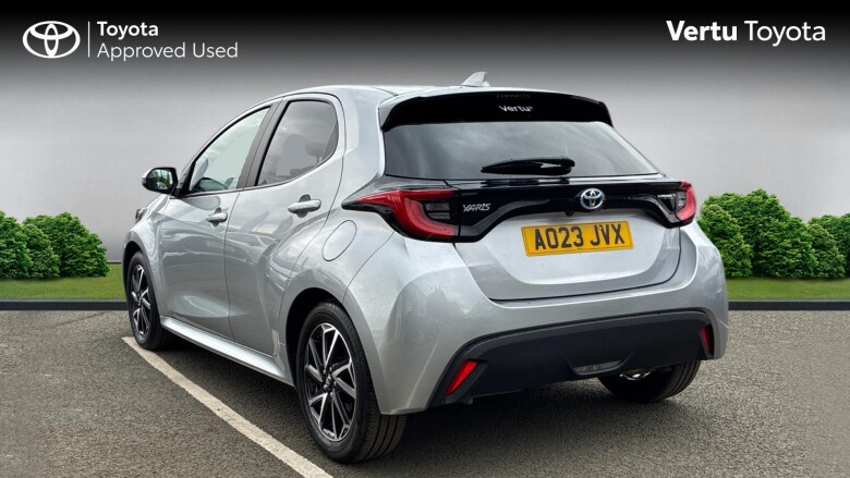 Toyota Yaris 1.5 Hybrid Design 5dr CVT Hybrid Hatchback